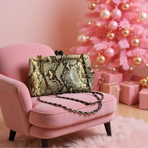 🤎 Badgley Mischka Python Snakeskin kiss Lock crossbody clutch bag